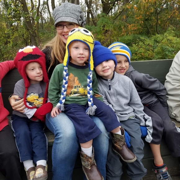 Meet your Posher, Moriah - Picture 5 of 8